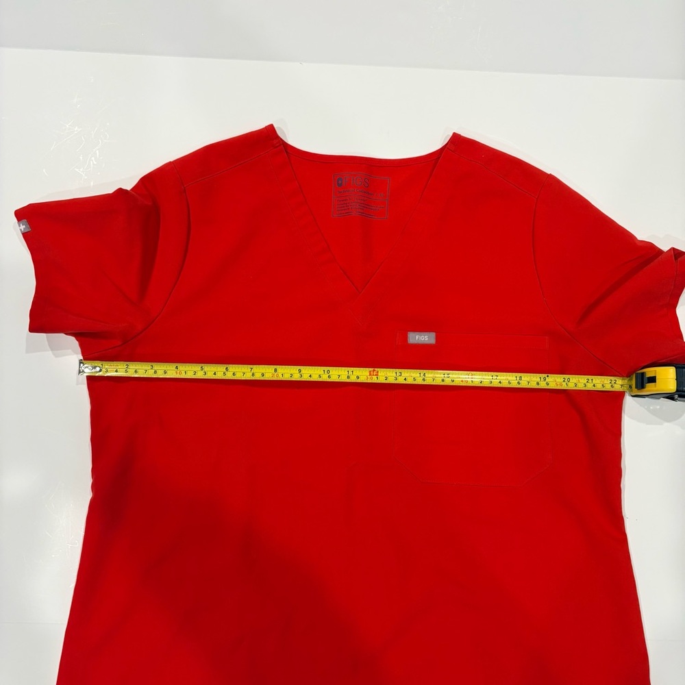 Figs Women’s Bright Red V-Neck Scrub Top Size XL - Picture 7 of 9
